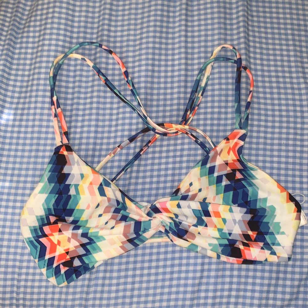 L space Hartley geometric bikini top. Size small